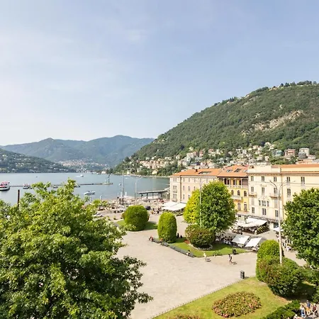 Piazza Cavour View - Bymyhomeincomo Apartmán *