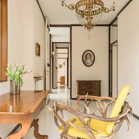 Piazza Cavour View - Bymyhomeincomo דירה