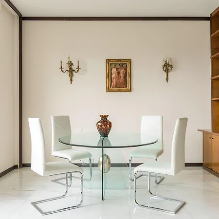 דירה Piazza Cavour View - Bymyhomeincomo