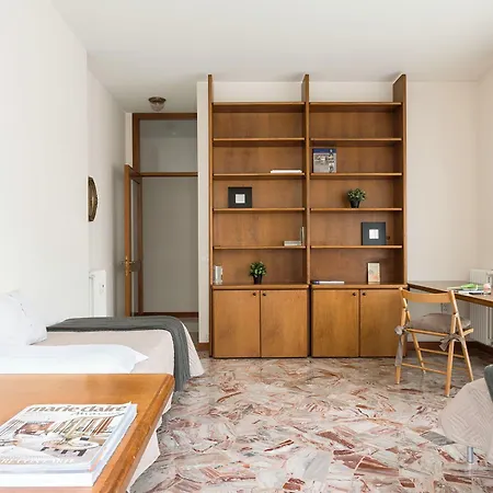 Piazza Cavour View - Bymyhomeincomo דירה קומו